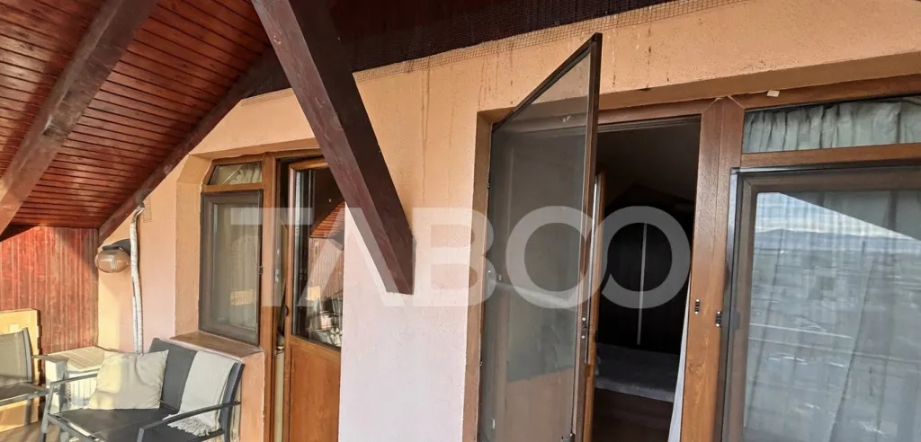 Apartament de vanzare cu 4 camere 103 mpu balcon zona Turni