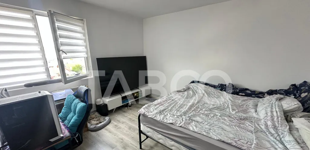 Apartament 98 mpu 4 camere cu balcon zona Terezian Sibiu