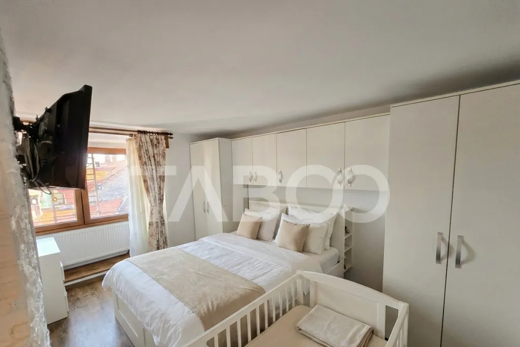 Apartament 4 camere 143mpu singur pe etaj in Centrul Istoric