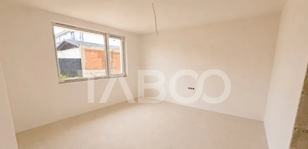 Casa de vanzare 3 camere 170mp curte libera in zona Lidl Arh