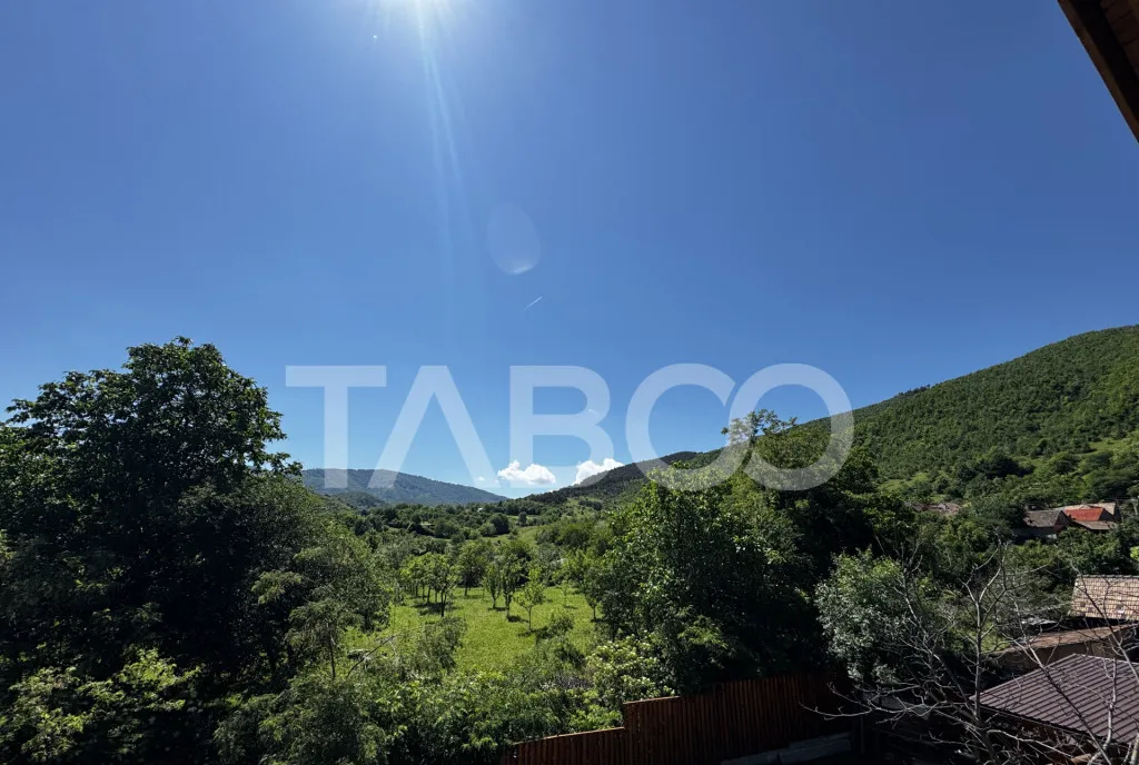 Casa de vis la munte 7 camere 5 bai ciubar teren 558 mp Rasi