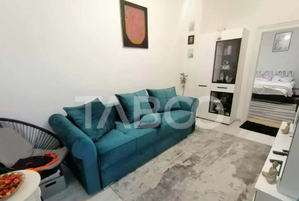Apartament de vanzare cu 2 camere pivnita balcon Centrul Ist