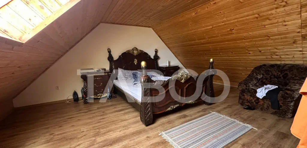 Apartament 2 camere la casa de vanzare cu cu pivnita Selimb