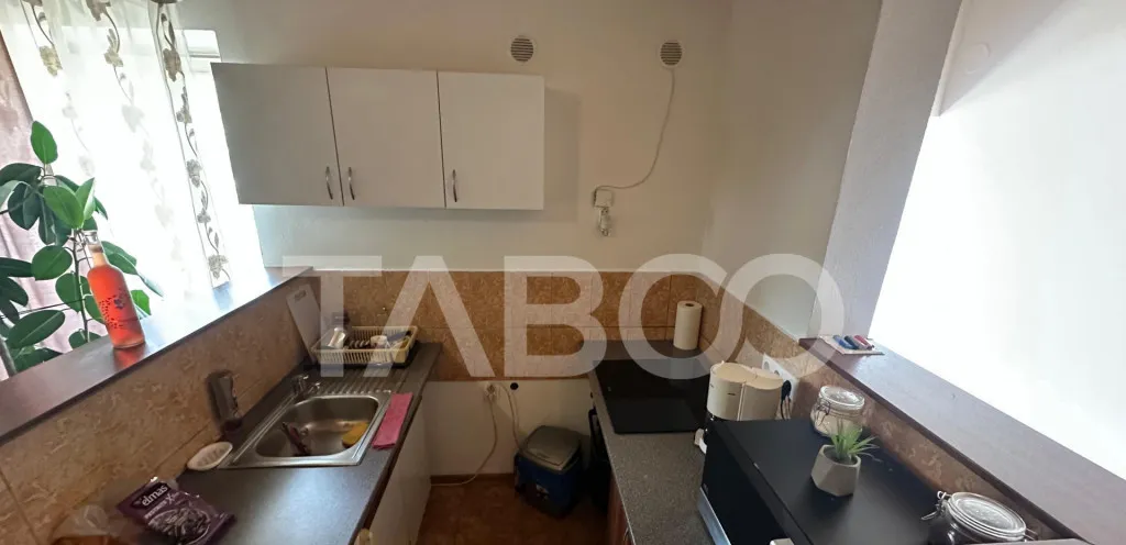 Apartament 2 camere la casa de vanzare cu cu pivnita Selimb
