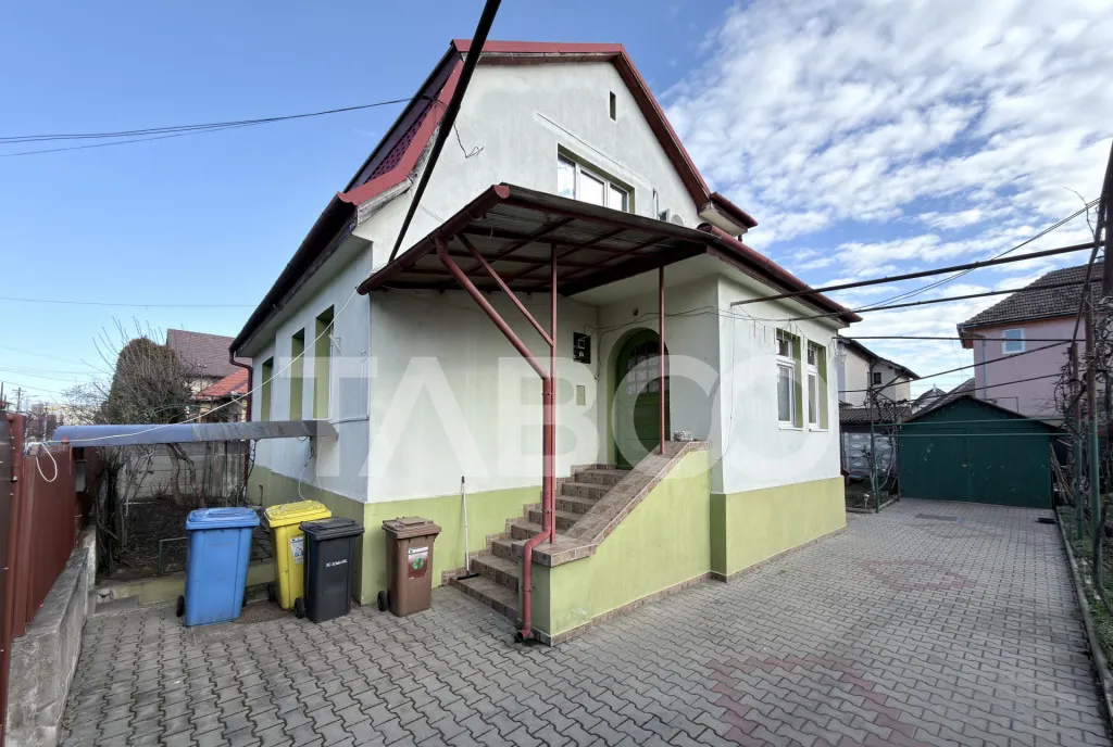 Casa cu 4 camere teren 578 mp zona Mihai Viteazu