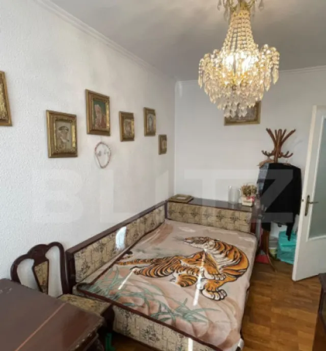 Apartament 3 camere 55 mp zona Craiovei