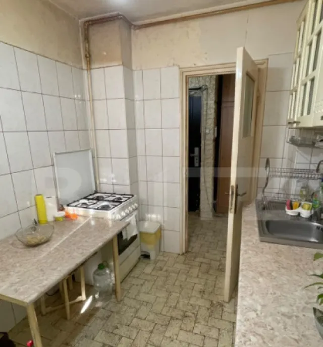 Apartament 3 camere 55 mp zona Craiovei