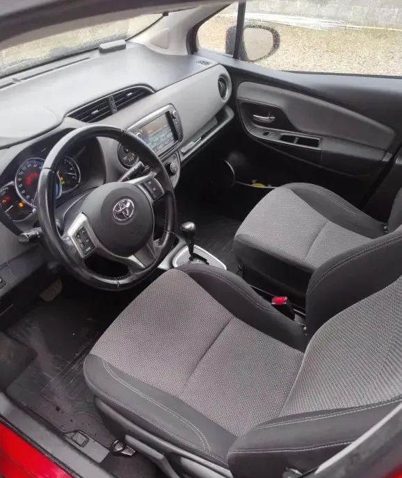 Toyota Yaris 07 2017 1 5 Hybrid 9 200 eur