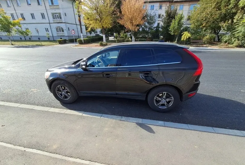 Volvo XC 60 AWD Automata 8 500 eur