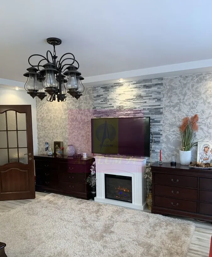 Apartament 3 camere Nerva Traian stradal