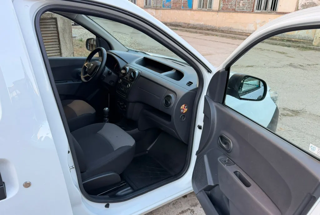 Dacia Dokker Van 1 5 dCi 75 cp Euro 6 bull 2022 bull AC bull 196 000 km 6 200 eur