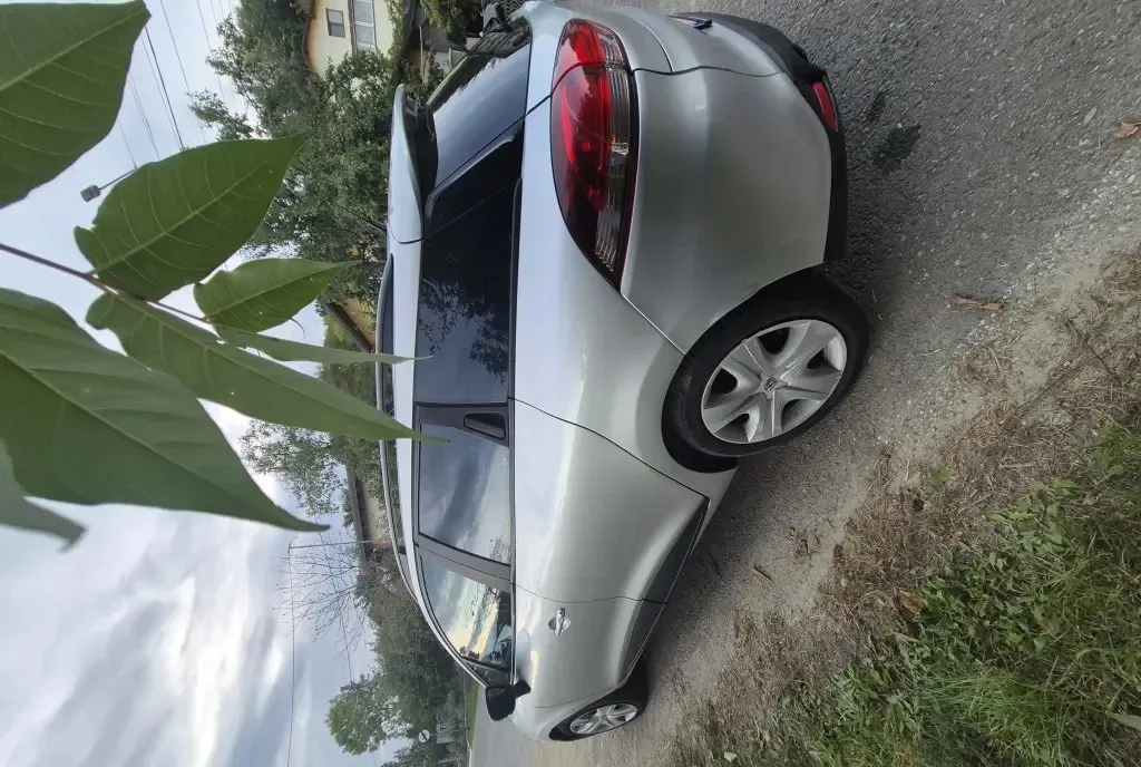 Renault Clio 1 5 Dci 2016 4 500 eur