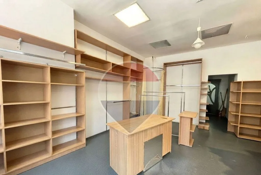 Spatiu comercial de vanzare Bartolomeu