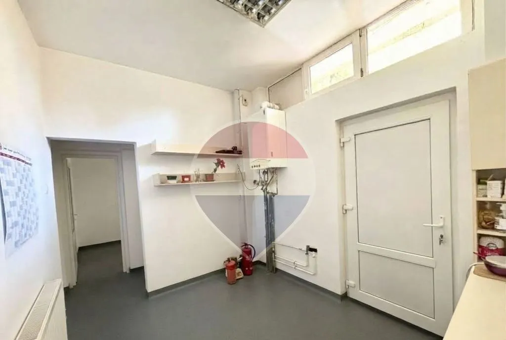 Spatiu comercial de vanzare Bartolomeu