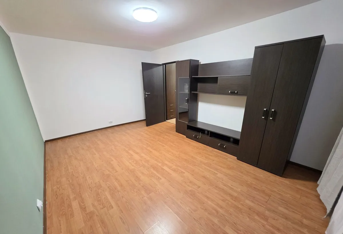 Valea Ialomitei Drumul Taberei garsoniera de vanzare 34 mp parter