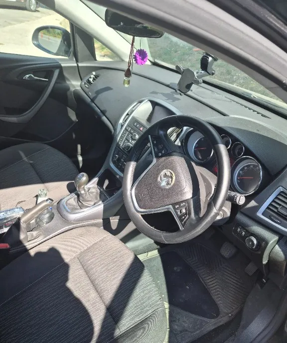 Astra J 2015 Model EcoFlex 2 500 eur