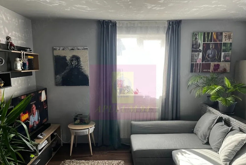 Apartament 2 camere spatios mobilat si utilat loc de parcare