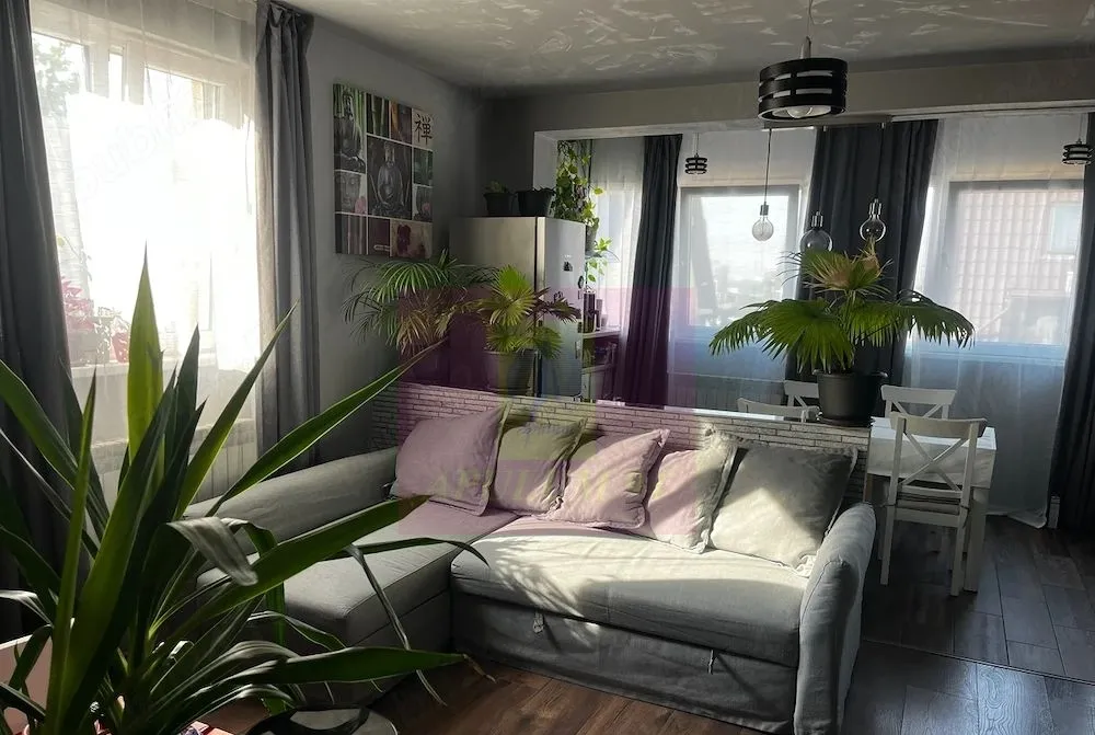 Apartament 2 camere spatios mobilat si utilat loc de parcare