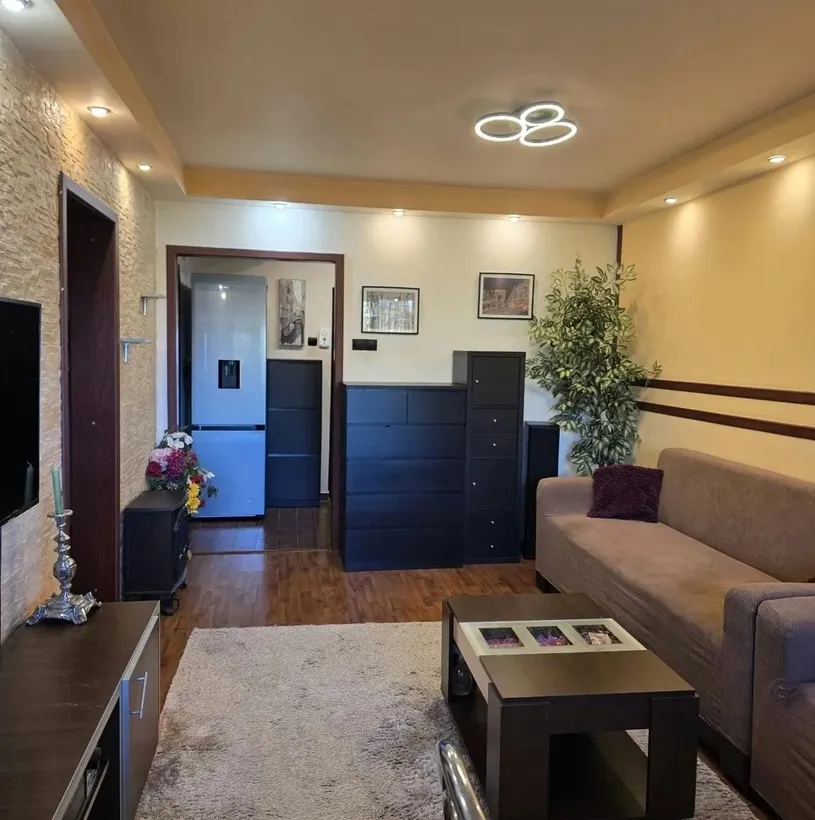 Favorit Drumul Taberei 2 camere renovat mobilat si utilat complet