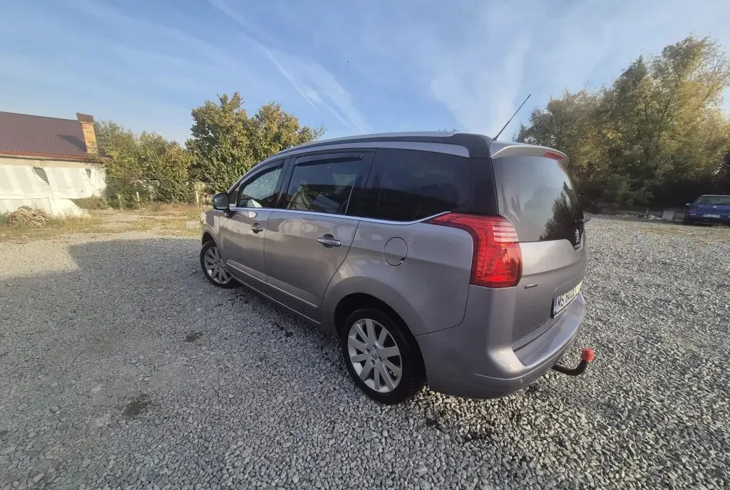 Peugeot 5008 Hdi 8 500 eur