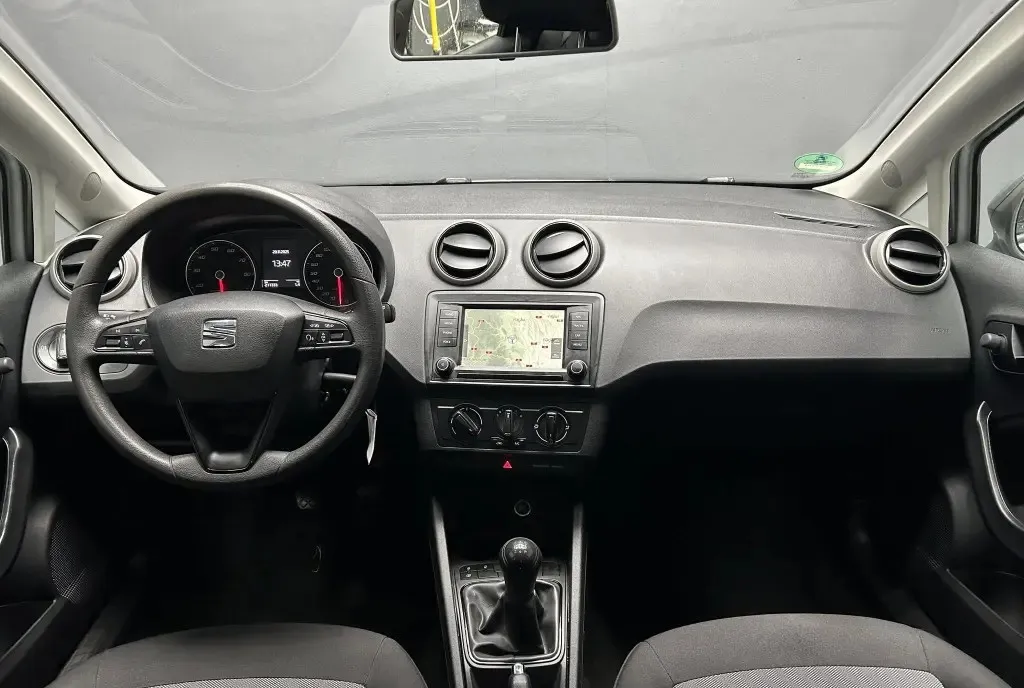 SEAT IBIZA 1 0i 75 CP An 2016 A/C Bluetooth GARANTIE 12 Luni Rate 4 999 eur