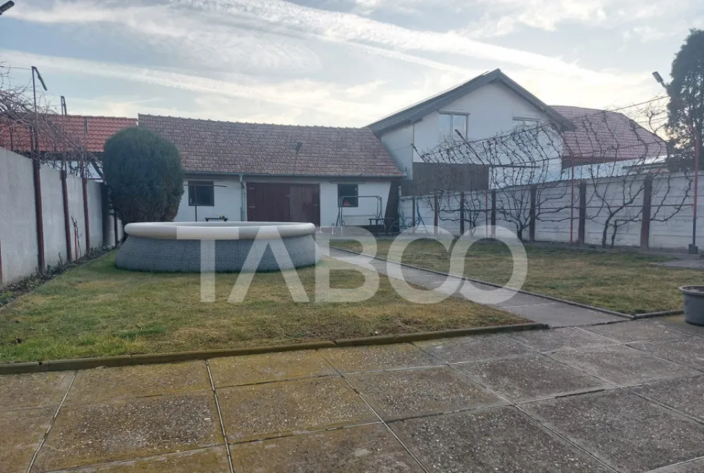 Casa 4 camere 106 mp utili 450 teren liber Selim