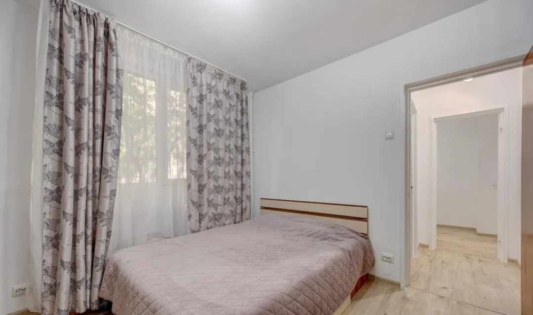 Raul Doamnei 1 minut de metroul apartament 2 camere pet friendly