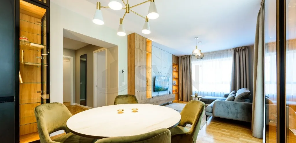 Apartament de 3 camere I Luxuria I Vedere gradina interioara