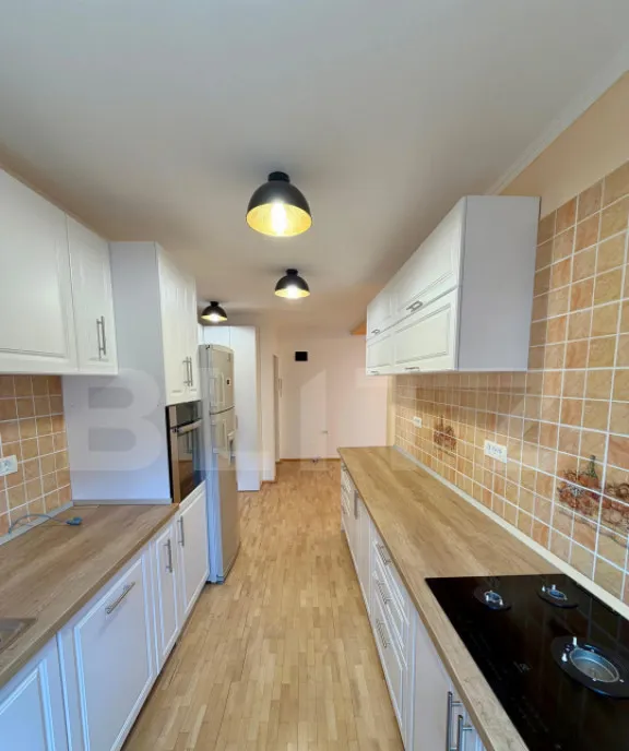 Apartament 2 camere living 53 68 mp parcare zona Muzeul