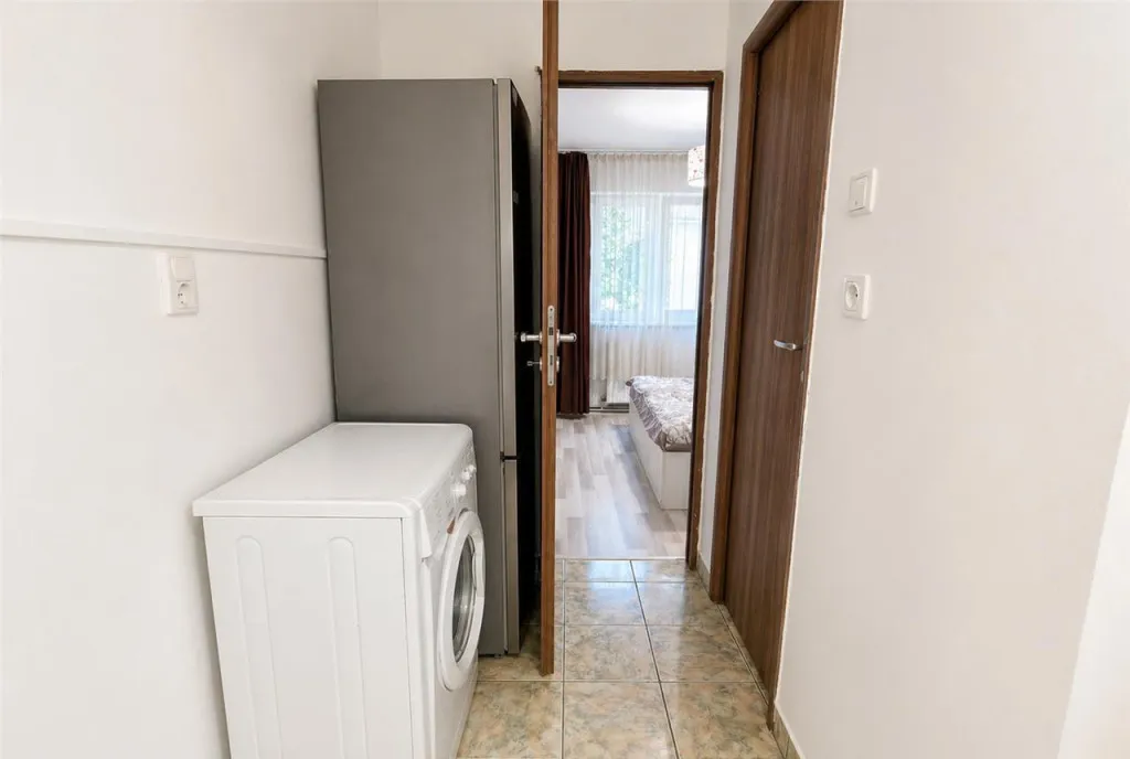 Apartament cu 3 camere izolat termic Dambu Pietros Targu