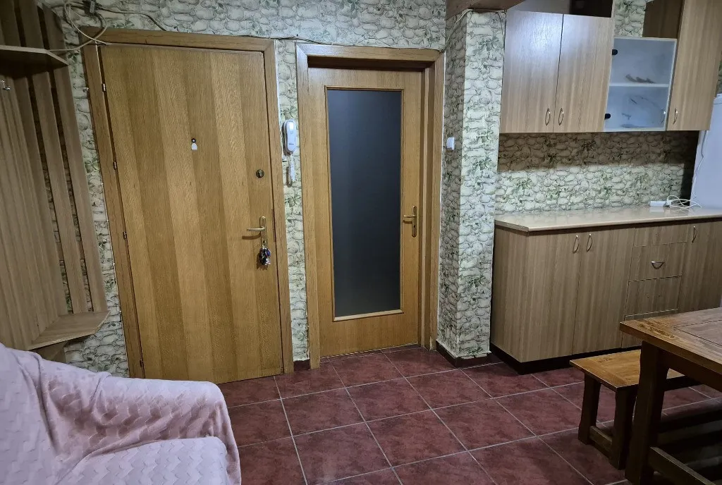 Prticular apartament 2 camere transformate in 3 Rahova