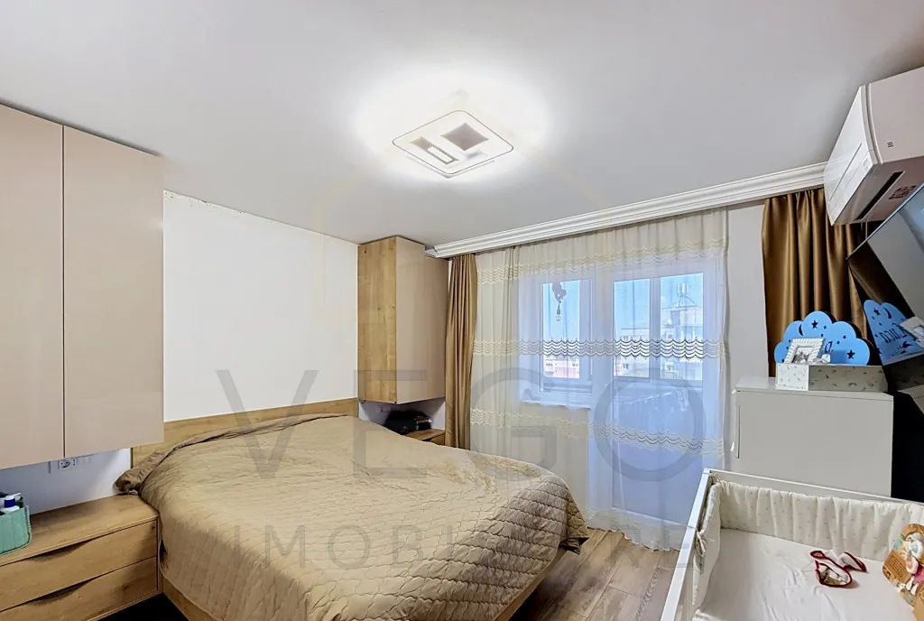 3 camere decomandate 66 mp Marasti zona Aurel Vlaicu