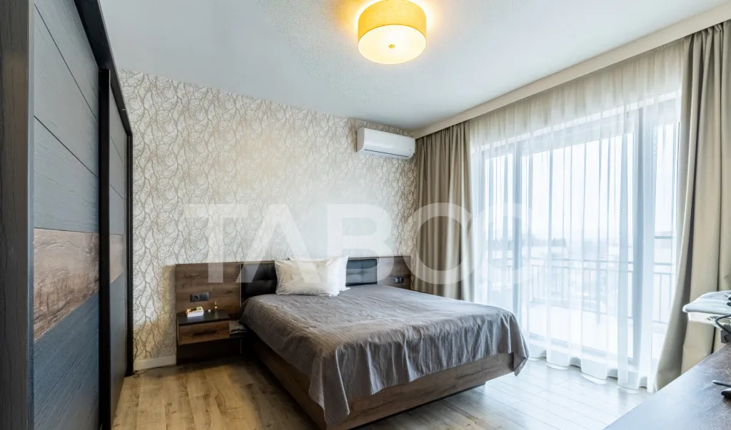 Apartament 3 camere finisaje premim cu priveliste spre oras