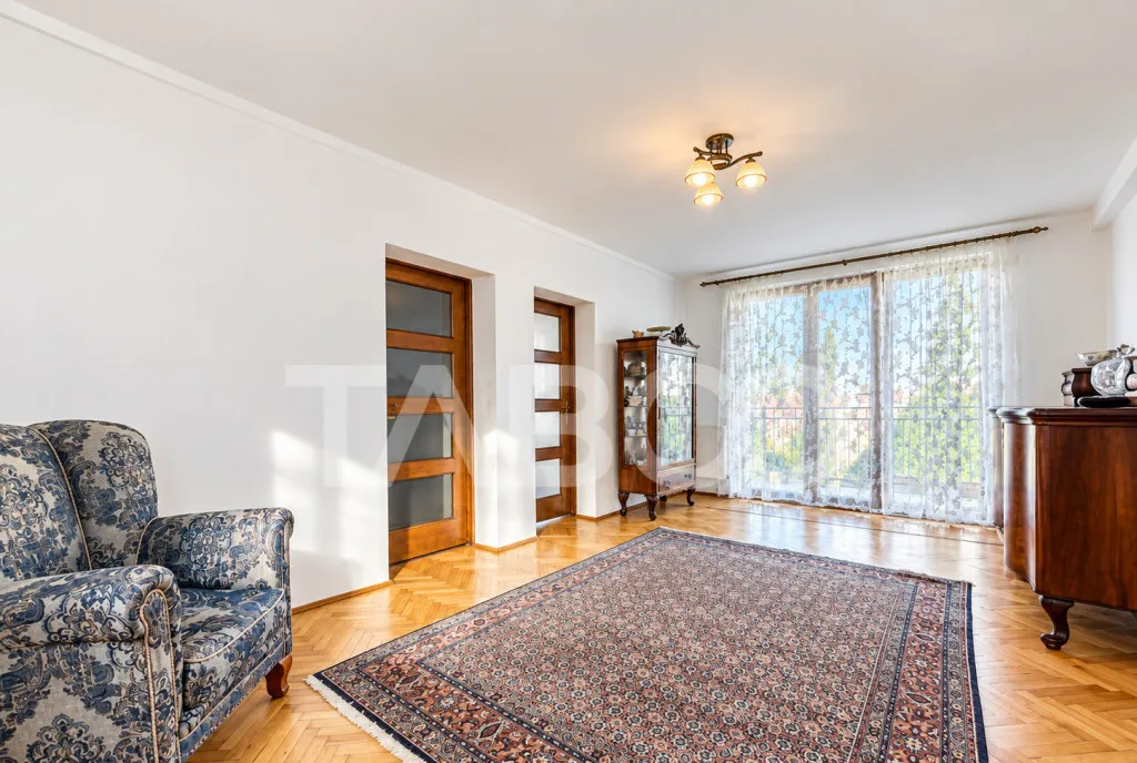 Apartament de vanzare in zona centrala Piata Cipariu cu 3 ca