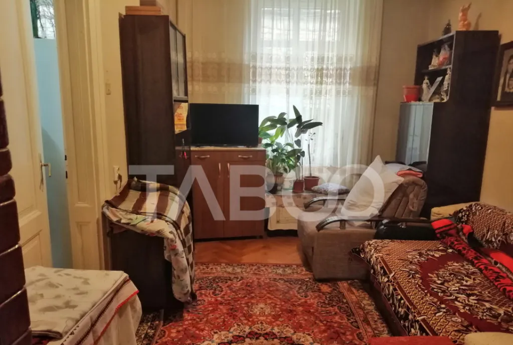 Apartament de vanzare la casa 2 camere zona Orasul de Jos Si