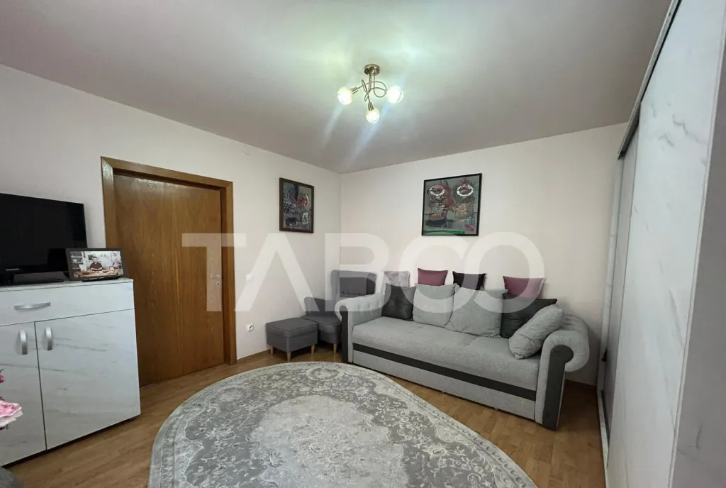 Casa 5 camere cu piscina incalzita acces auto T