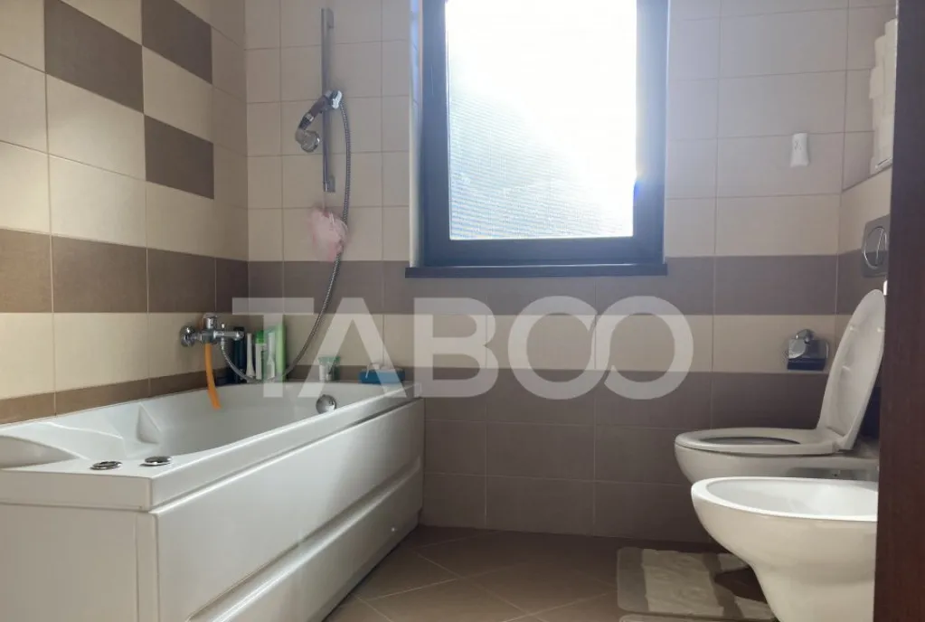 Casa cu 7 camere de vanzare in Sibiu zona Selim