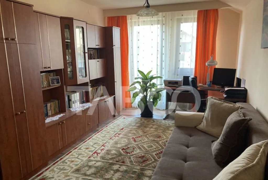 Casa cu 7 camere de vanzare in Sibiu zona Selim