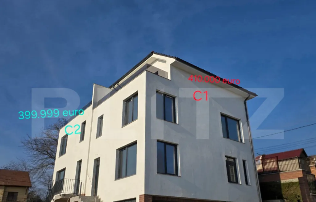 Duplex semifinisat zona Dambul Rotund priveliste spre ora