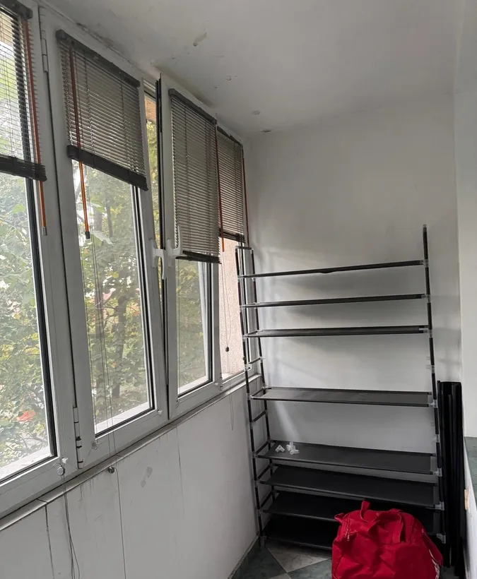 Berceni decomandat 2 gr sanitare loc de parcare