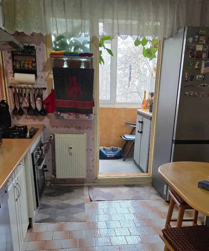 Apartament 4 camere in zona Militari - Dezrobirii 80 mp 2 bai aproape de