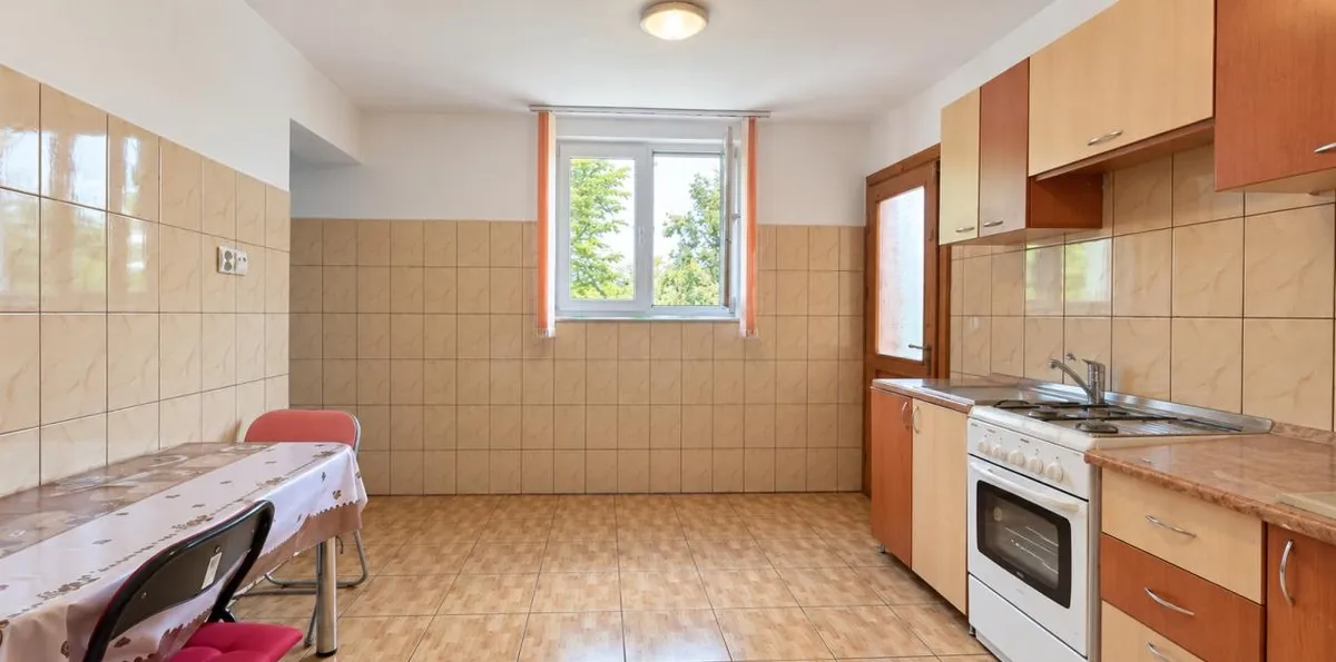 Vila in padurea Filipesti