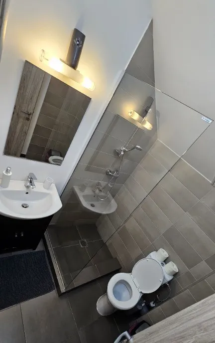 Apartament cu 2 camere Busteni Strada Grivitei