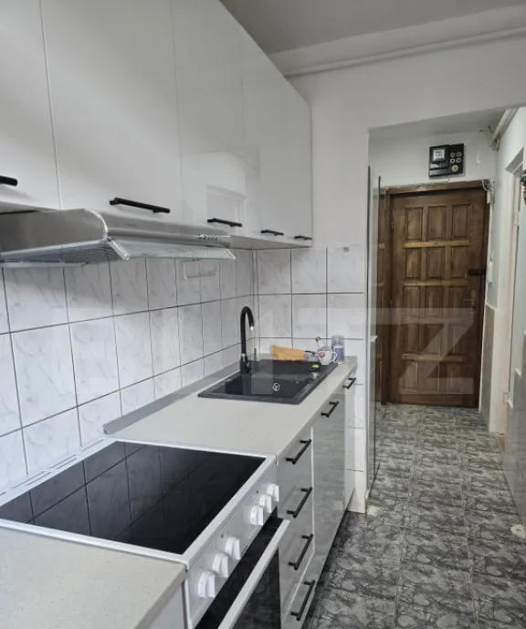 Apartament 4 camere decomandat reabilitat termic august 2026 Soarelui