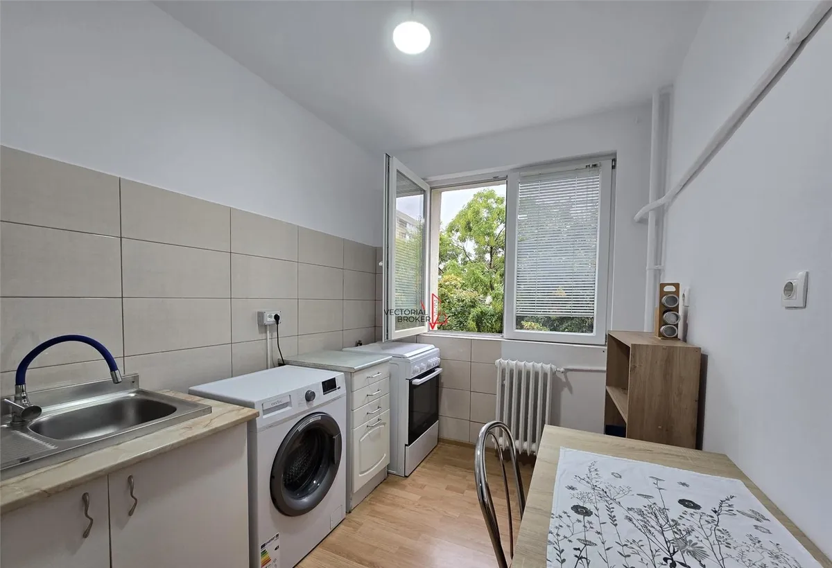 Apartament luminos 53 mp bloc reabilitat aproape de parcuri piata si metrou obor