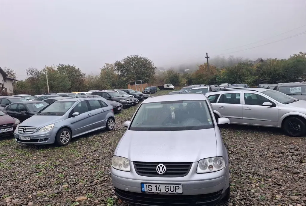 Volkswagen Touran 2 000 eur