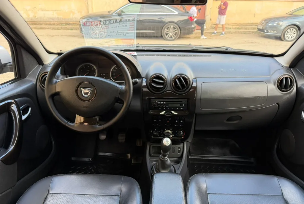 Dacia Duster 1 5 dCi 107 CP bull Euro 5 bull Piele bull AC bull 6 Trepte 4 700 eur