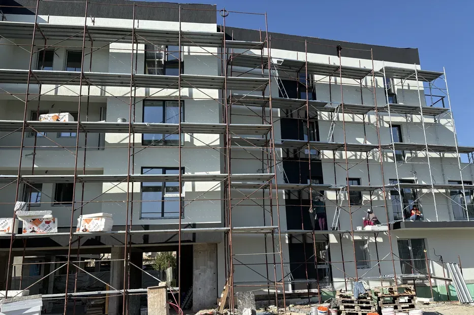 Titan Trapezului N Grigorescu sector 3 bloc nou cu balcon parcare