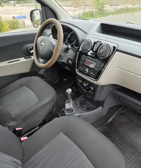 Dacia doker 1 5 5 800 eur