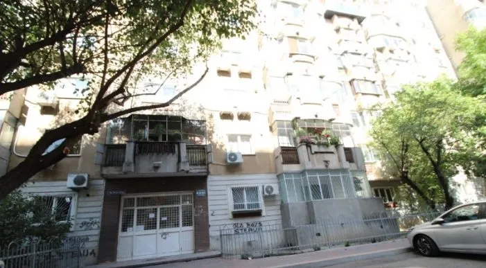 Banu Udrea Vitan Mihai Bravu vanzare garsoniera